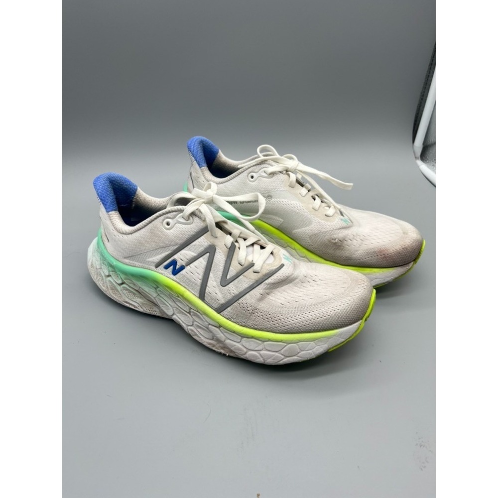 New Balance Women FF X More V4 Size 10 Running